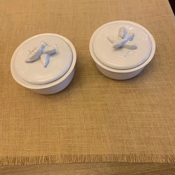 William Sonoma Barbara Eigen 2013 Peapods bowls - Picture 1 of 6